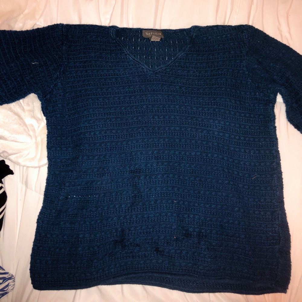 navy v neck sweater